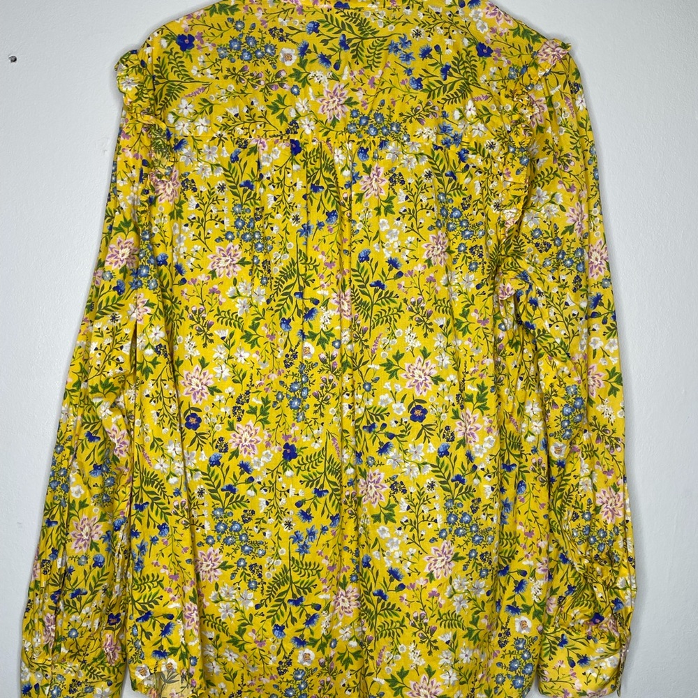 Old Navy PLus Size Floral Button Down - Picture 2 of 4